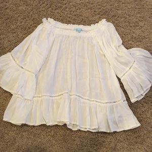 Off the shoulder white light weight top!